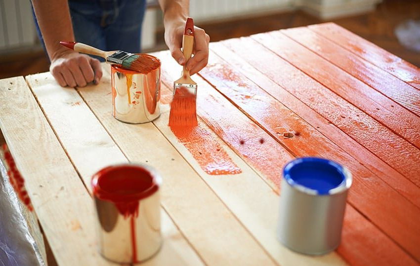 Acrylic paint for wood A beginner's guide to acrylics on wood
