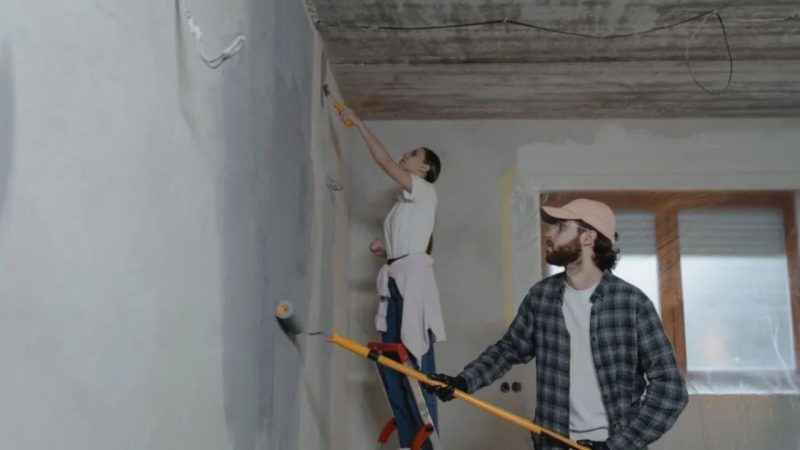 How to Paint a Cement Wall in Your Basement