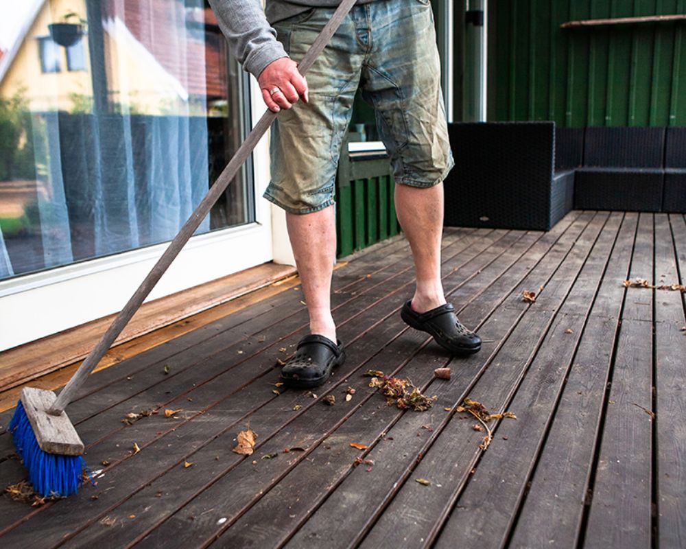 Keep your deck clean