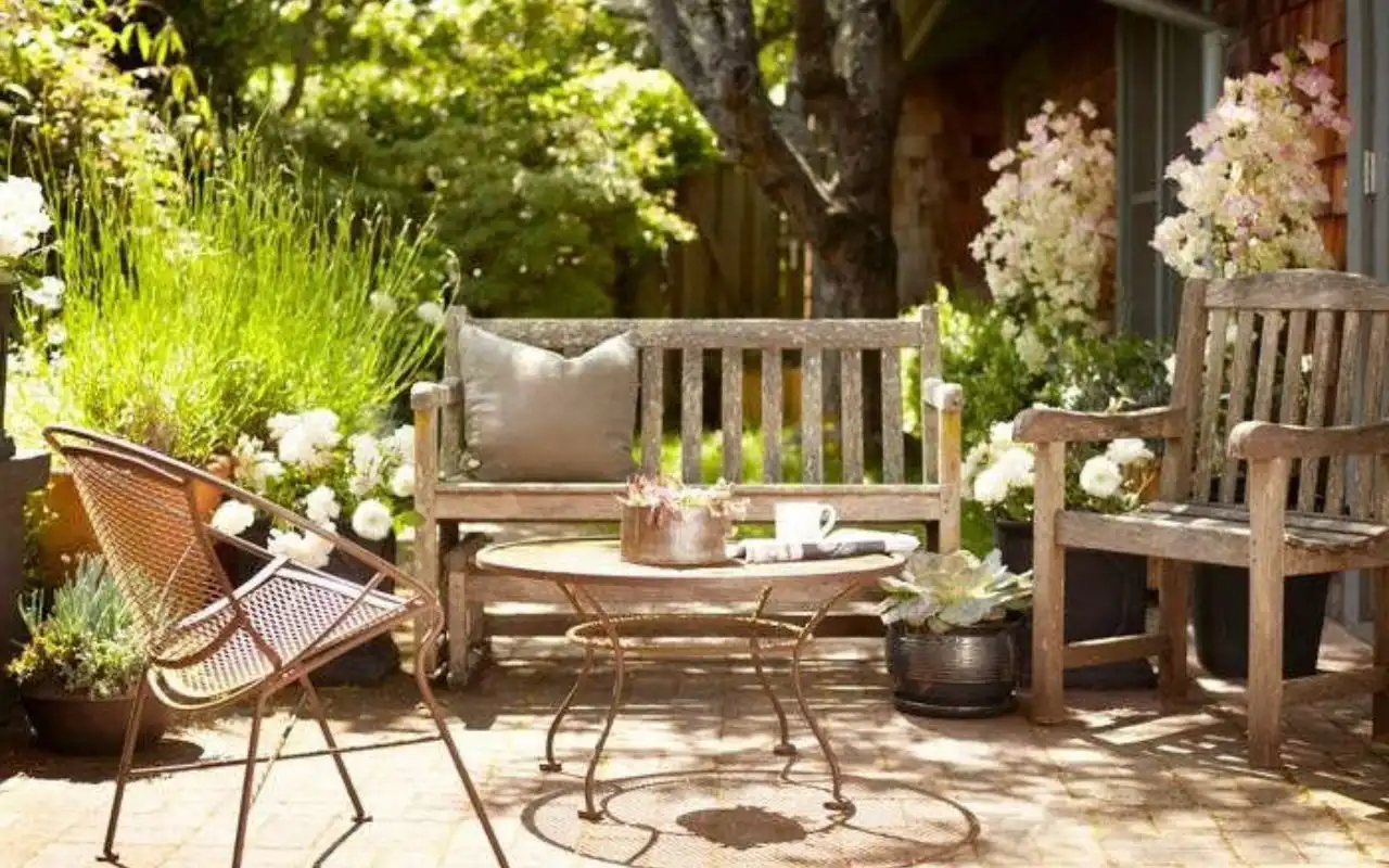 Can You Use Deck Stain on Garden Furniture